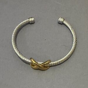 Cable Wire X Knot Cuff Bracelet Women 7.25 Silver Gold Silver Two Tone Unbranded
